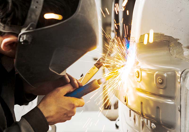 Brinz Karosserie GmbH - Karosseriebau, Unfallinstandsetzung und Autolackerei in Friedrichshafen am Bodensee